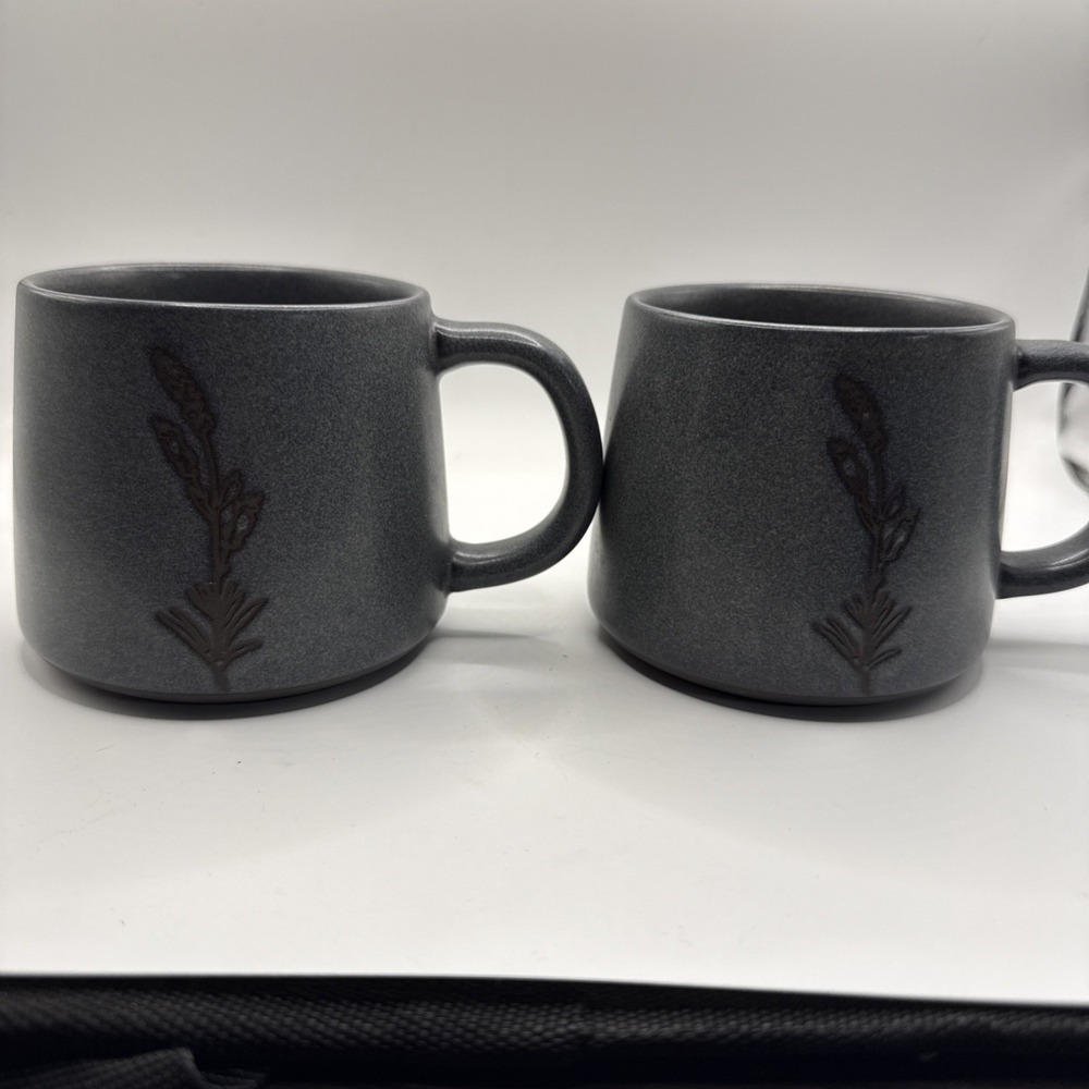 Hearth & Hand With Magnolia Blk & Navy Blue w/ Brown Wheat Stem Mug Set Of Two